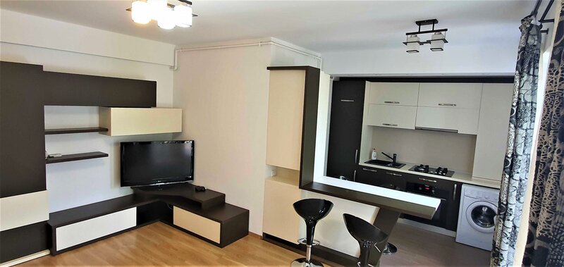 Titan, Liviu Rebreanu 2 camere bloc 2016, loc de parcare